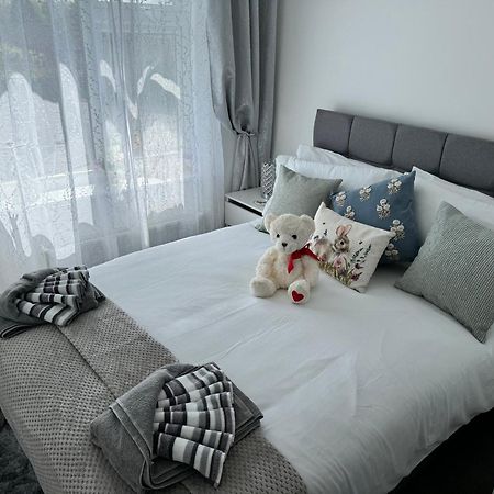 Vila Modern 3-Bed Hideaway Near Westgate With Parking Canterbury Exteriér fotografie