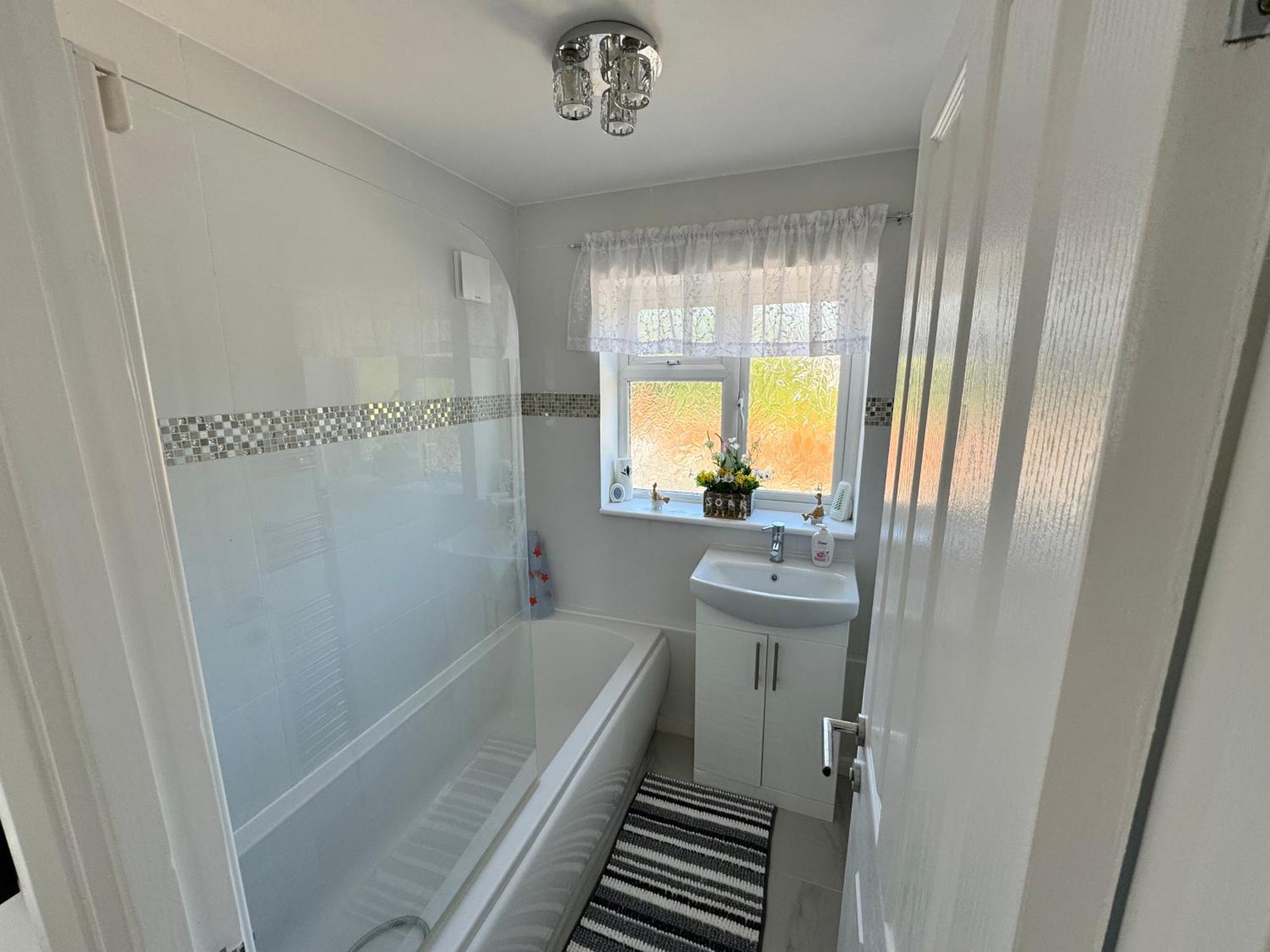 Vila Modern 3-Bed Hideaway Near Westgate With Parking Canterbury Exteriér fotografie