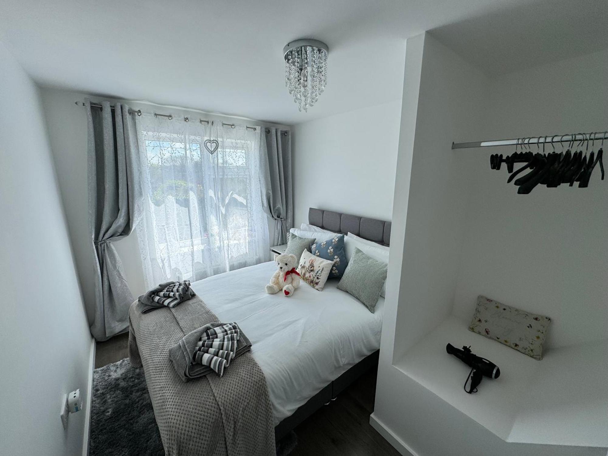 Vila Modern 3-Bed Hideaway Near Westgate With Parking Canterbury Exteriér fotografie